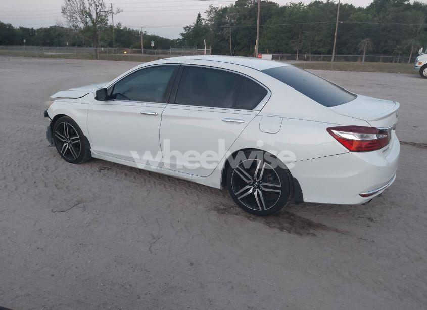 Photo 3 of 2016 Honda Accord SPORT (VIN 1HGCR2F59GA065470)