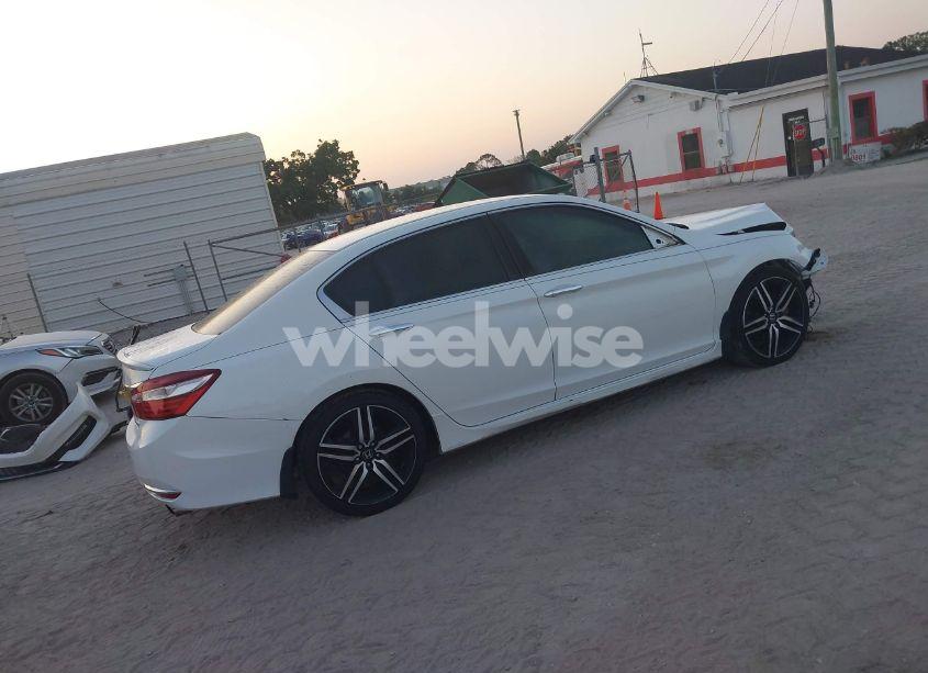 Photo 4 of 2016 Honda Accord SPORT (VIN 1HGCR2F59GA065470)