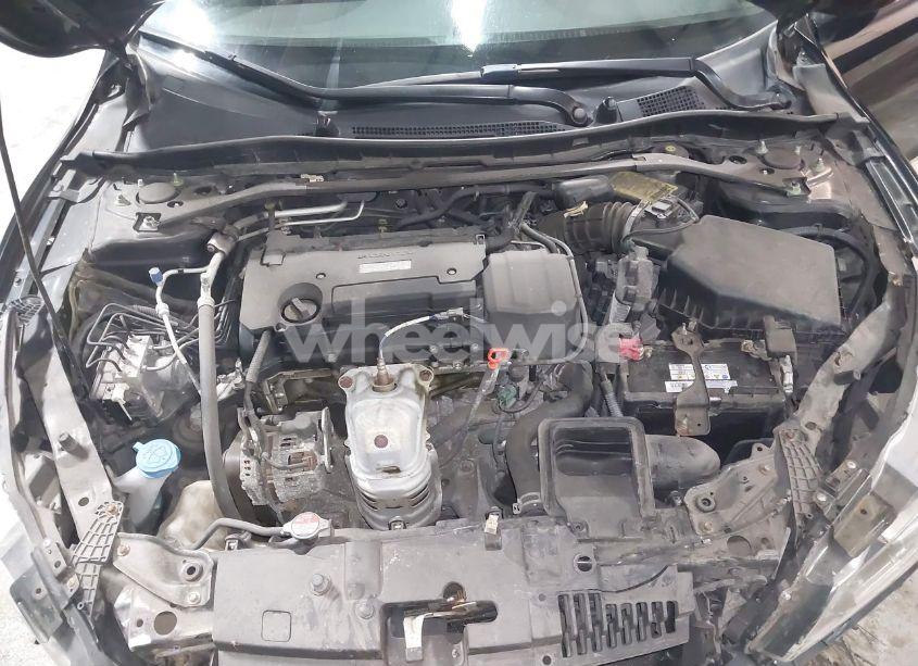 Photo 10 of 2016 Honda Accord SPORT (VIN 1HGCR2F59GA107054)