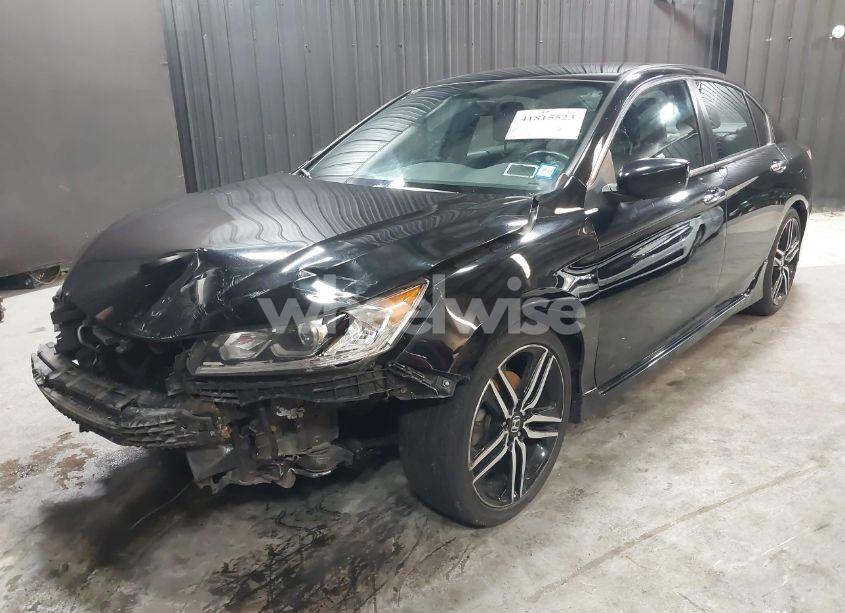 Photo 2 of 2016 Honda Accord SPORT (VIN 1HGCR2F59GA107054)