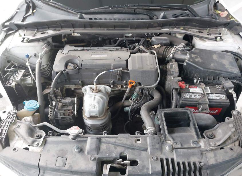 Photo 10 of 2016 Honda Accord SPORT (VIN 1HGCR2F59GA114957)