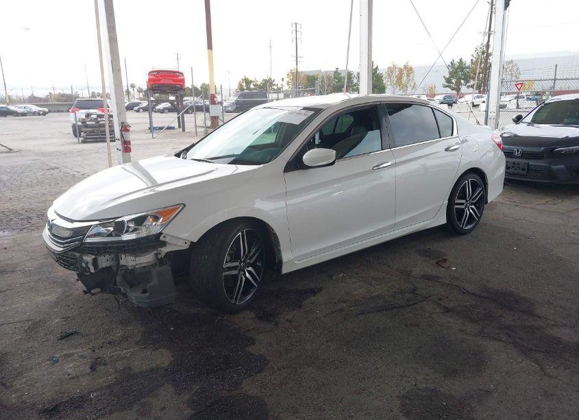 Photo 2 of 2016 Honda Accord SPORT (VIN 1HGCR2F59GA114957)