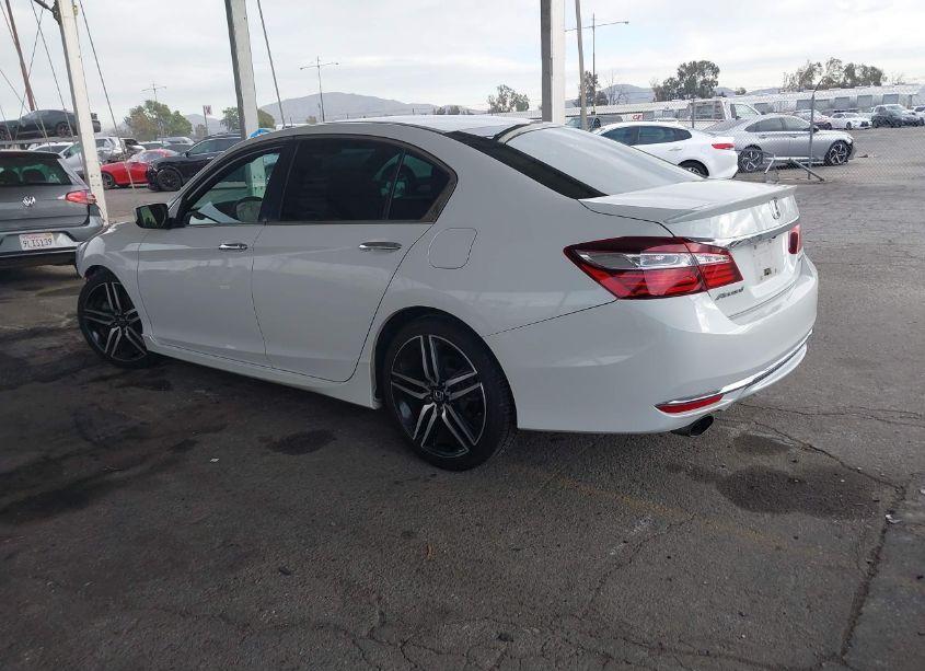 Photo 3 of 2016 Honda Accord SPORT (VIN 1HGCR2F59GA114957)