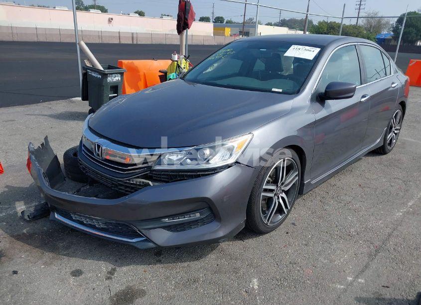 Photo 2 of 2016 Honda Accord SPORT (VIN 1HGCR2F59GA160126)