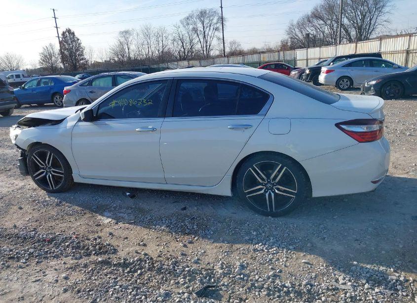 Photo 15 of 2016 Honda Accord SPORT (VIN 1HGCR2F59GA163091)