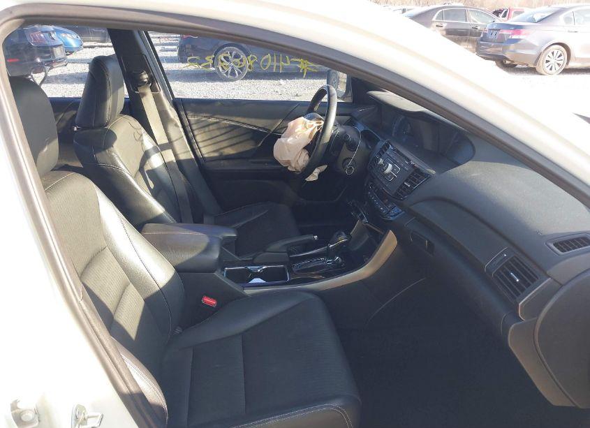 Photo 5 of 2016 Honda Accord SPORT (VIN 1HGCR2F59GA163091)