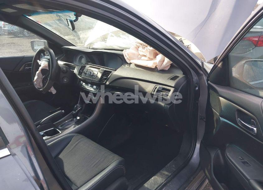 Photo 5 of 2016 Honda Accord SPORT (VIN 1HGCR2F59GA197225)