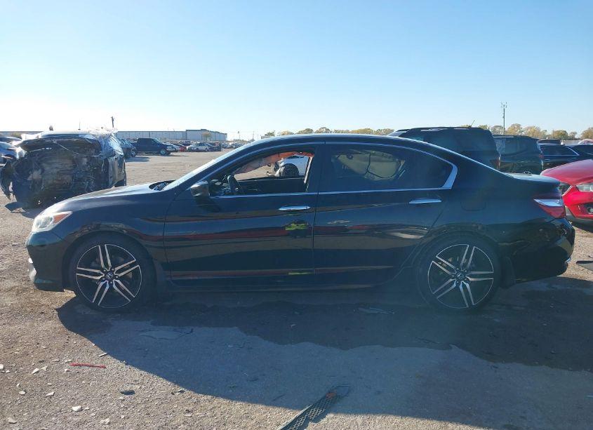 Photo 14 of 2016 Honda Accord SPORT (VIN 1HGCR2F59GA200382)