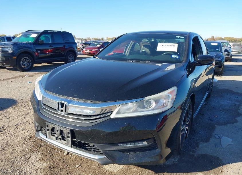 Photo 2 of 2016 Honda Accord SPORT (VIN 1HGCR2F59GA200382)