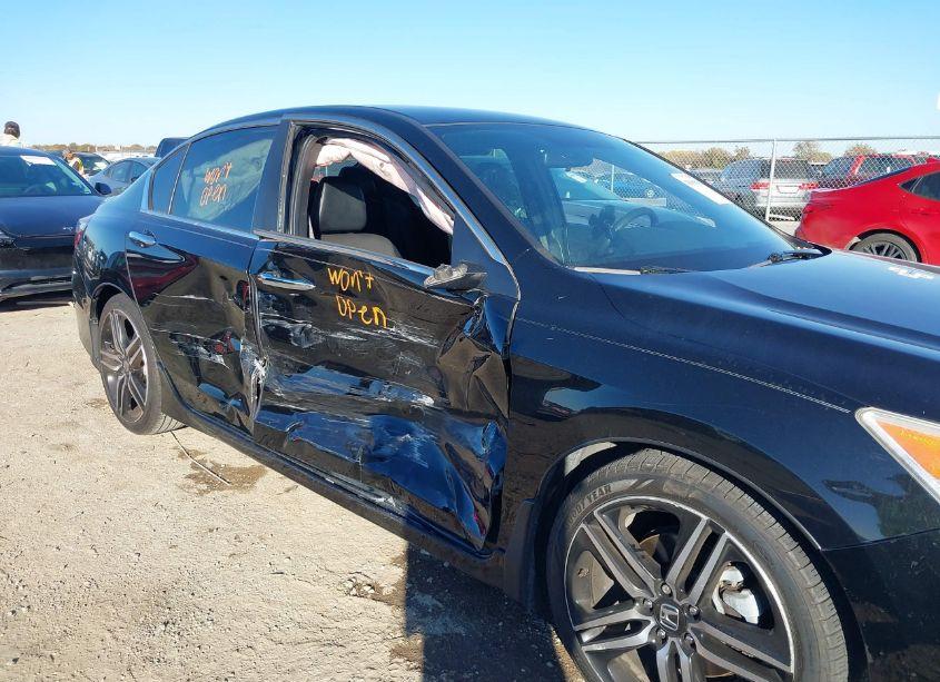 Photo 6 of 2016 Honda Accord SPORT (VIN 1HGCR2F59GA200382)