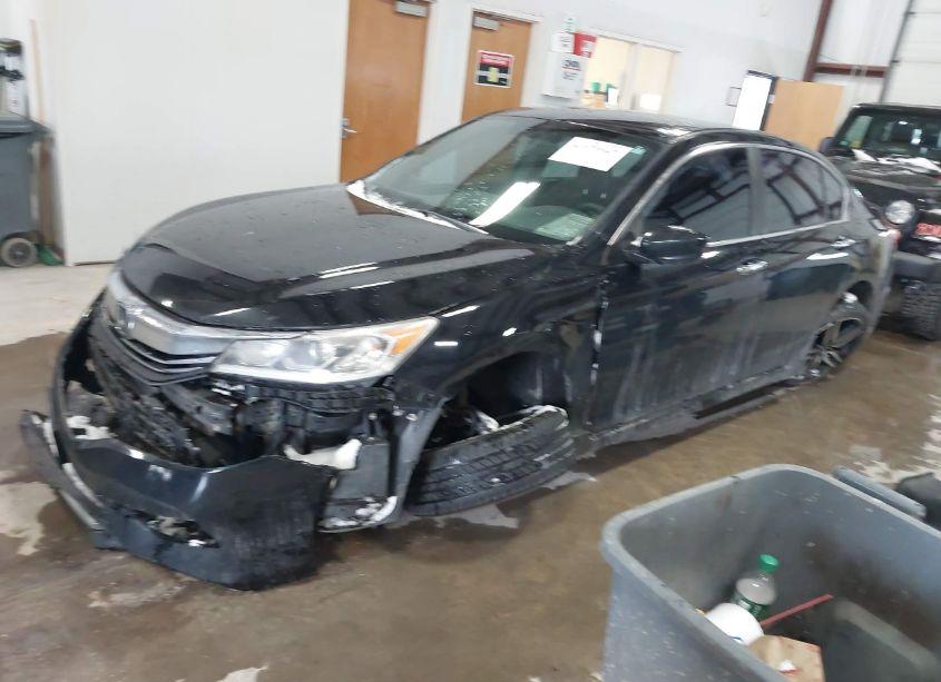 Photo 2 of 2016 Honda Accord SPORT (VIN 1HGCR2F59GA237786)