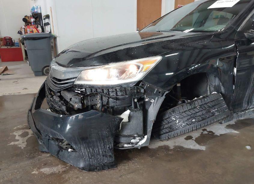 Photo 6 of 2016 Honda Accord SPORT (VIN 1HGCR2F59GA237786)