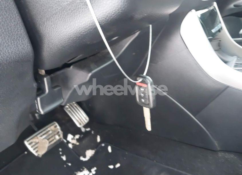 Photo 11 of 2017 Honda Accord SPORT (VIN 1HGCR2F59HA001057)