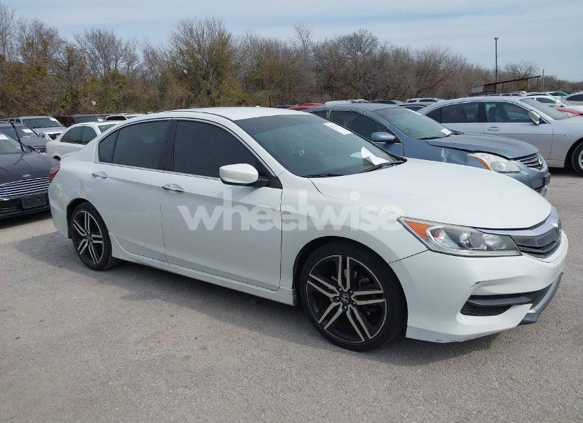 Photo 13 of 2017 Honda Accord SPORT (VIN 1HGCR2F59HA001592)