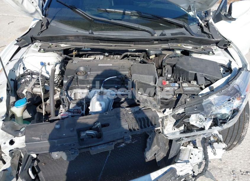 Photo 10 of 2017 Honda Accord SPORT (VIN 1HGCR2F59HA149029)