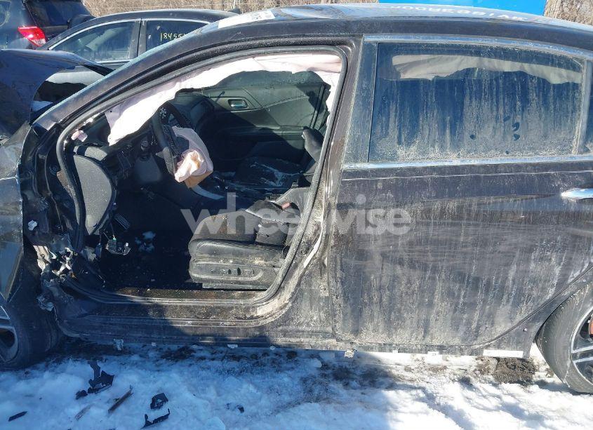 Photo 15 of 2017 Honda Accord SPORT (VIN 1HGCR2F59HA161505)