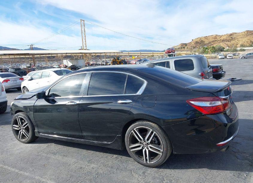 Photo 14 of 2017 Honda Accord SPORT (VIN 1HGCR2F59HA170527)