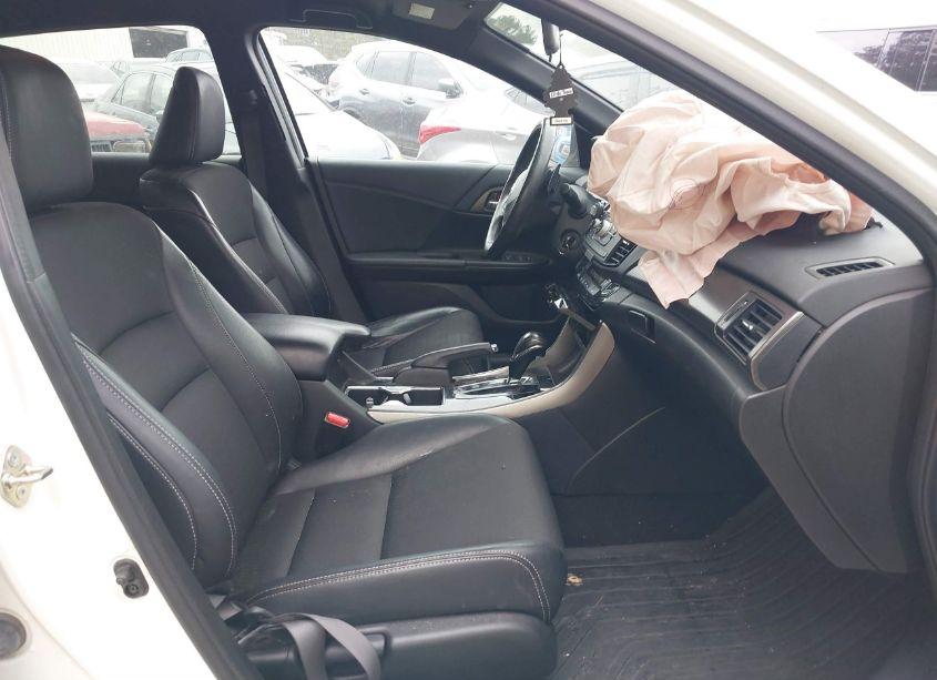 Photo 5 of 2017 Honda Accord SPORT (VIN 1HGCR2F59HA209004)