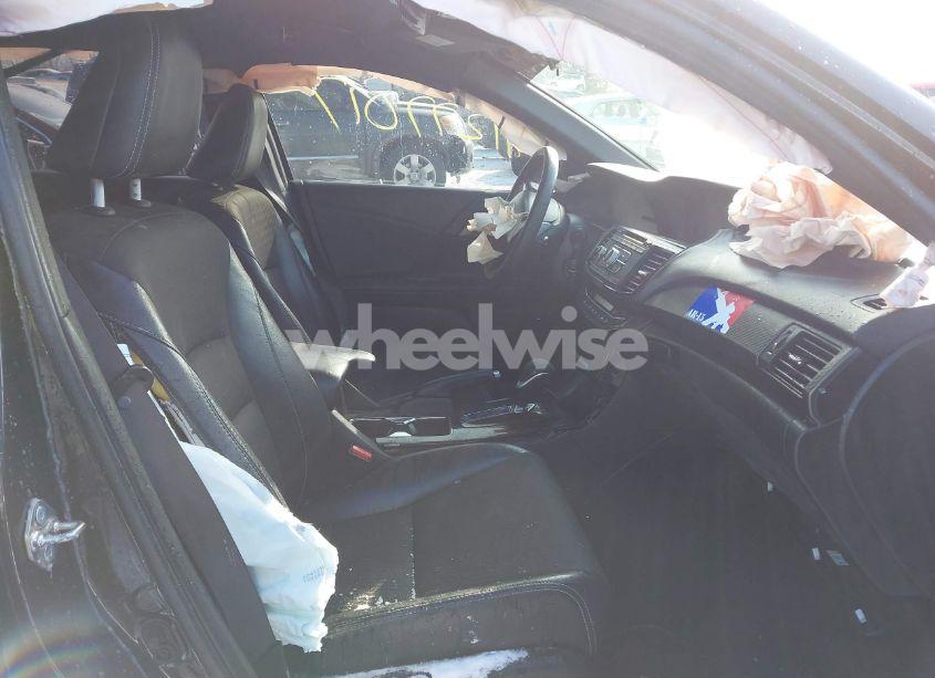 Photo 5 of 2017 Honda Accord SPORT (VIN 1HGCR2F59HA214185)