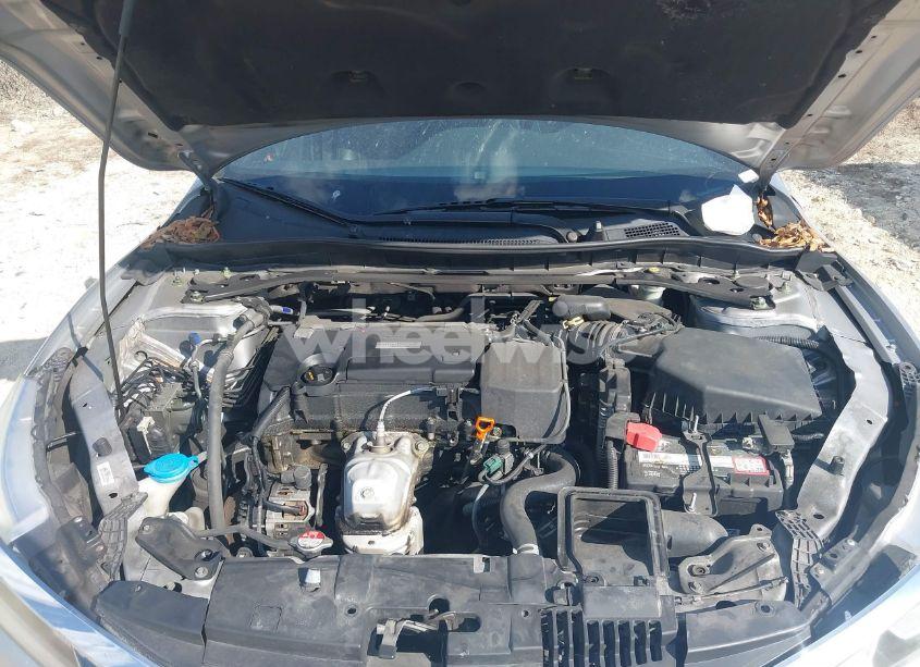 Photo 10 of 2017 Honda Accord SPORT (VIN 1HGCR2F59HA237899)