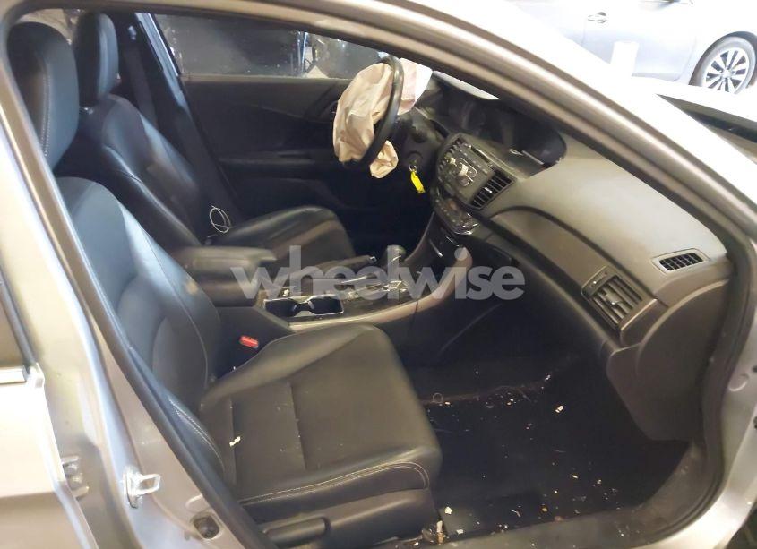 Photo 5 of 2017 Honda Accord SPORT (VIN 1HGCR2F59HA269218)