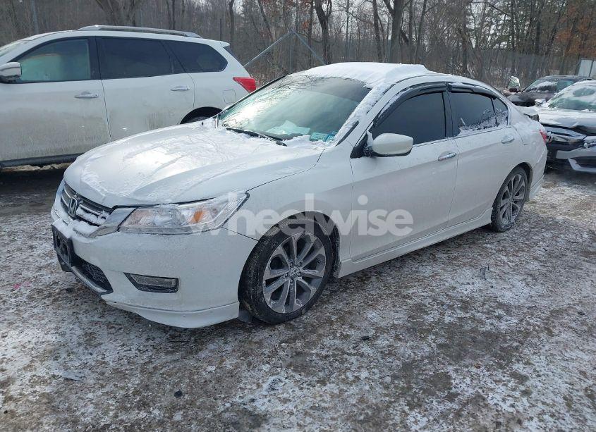 Photo 2 of 2013 Honda Accord SPORT (VIN 1HGCR2F5XDA035325)