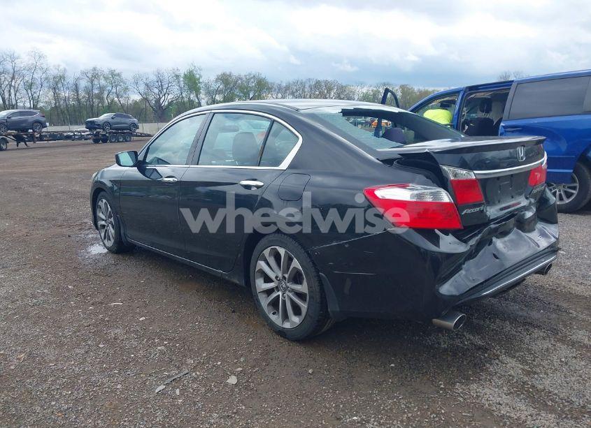 Photo 3 of 2013 Honda Accord SPORT (VIN 1HGCR2F5XDA037902)