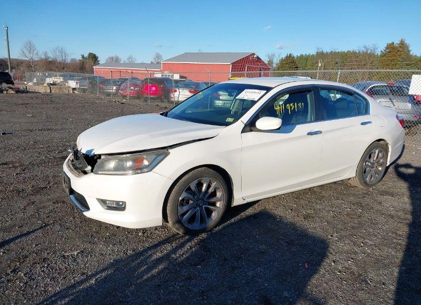 Photo 2 of 2013 Honda Accord SPORT (VIN 1HGCR2F5XDA107947)