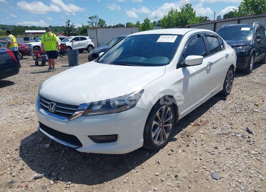 Photo 2 of 2013 Honda Accord SPORT (VIN 1HGCR2F5XDA218126)