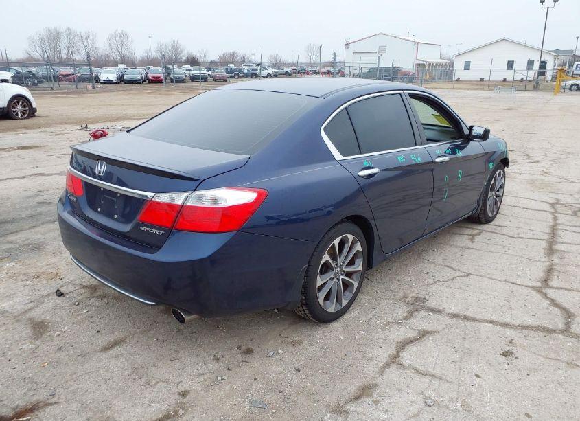 Photo 4 of 2014 Honda Accord SPORT (VIN 1HGCR2F5XEA002584)