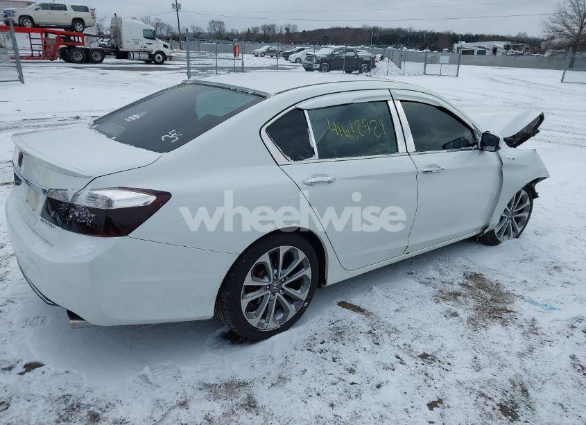 Photo 4 of 2014 Honda Accord SPORT (VIN 1HGCR2F5XEA035732)