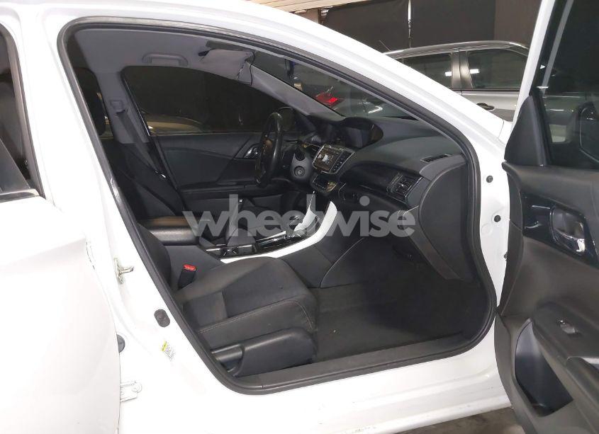 Photo 5 of 2014 Honda Accord SPORT (VIN 1HGCR2F5XEA099947)