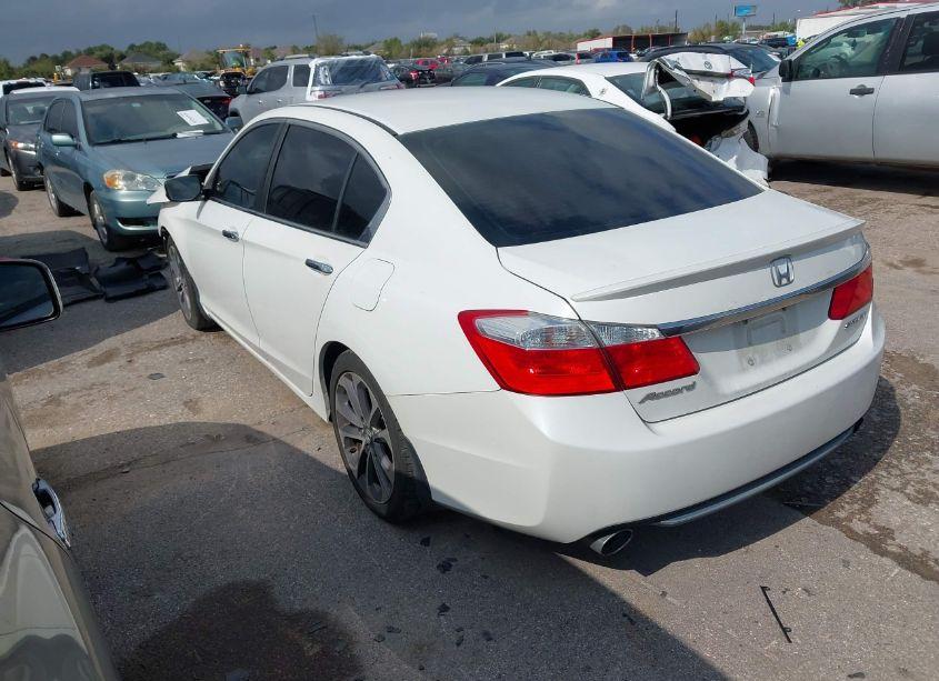 Photo 3 of 2014 Honda Accord SPORT (VIN 1HGCR2F5XEA129884)