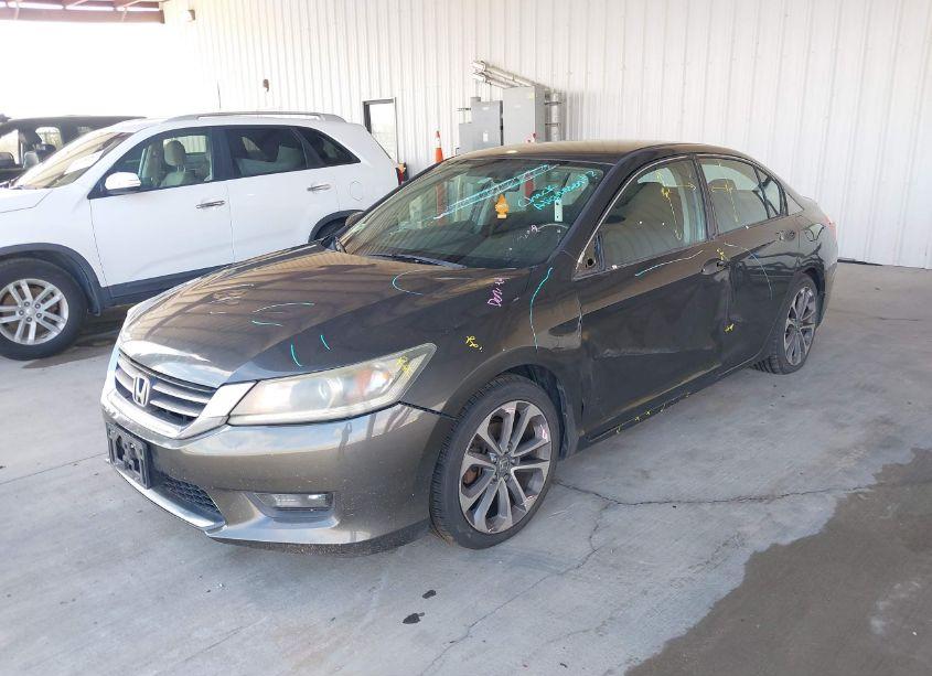 Photo 2 of 2014 Honda Accord SPORT (VIN 1HGCR2F5XEA177448)
