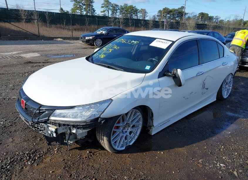 Photo 2 of 2014 Honda Accord SPORT (VIN 1HGCR2F5XEA254769)