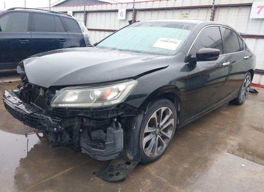 Photo 2 of 2014 Honda Accord SPORT (VIN 1HGCR2F5XEA258255)