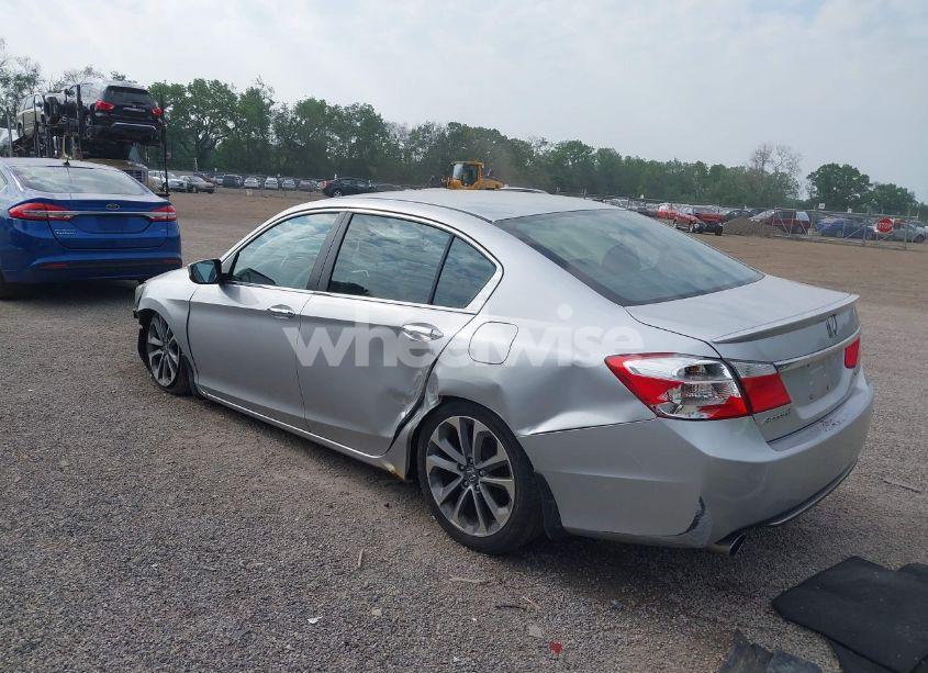 Photo 3 of 2014 Honda Accord SPORT (VIN 1HGCR2F5XEA259552)