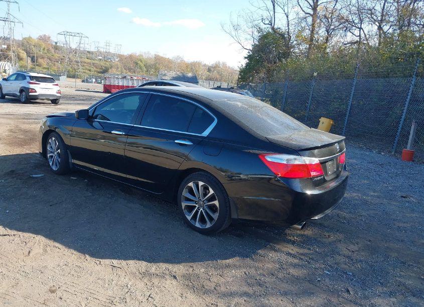 Photo 3 of 2014 Honda Accord SPORT (VIN 1HGCR2F5XEA283284)