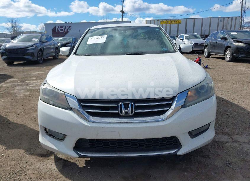 Photo 11 of 2015 Honda Accord SPORT (VIN 1HGCR2F5XFA008984)