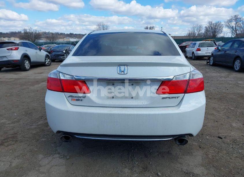 Photo 15 of 2015 Honda Accord SPORT (VIN 1HGCR2F5XFA008984)
