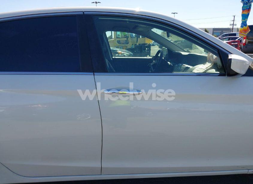 Photo 14 of 2015 Honda Accord SPORT (VIN 1HGCR2F5XFA022769)