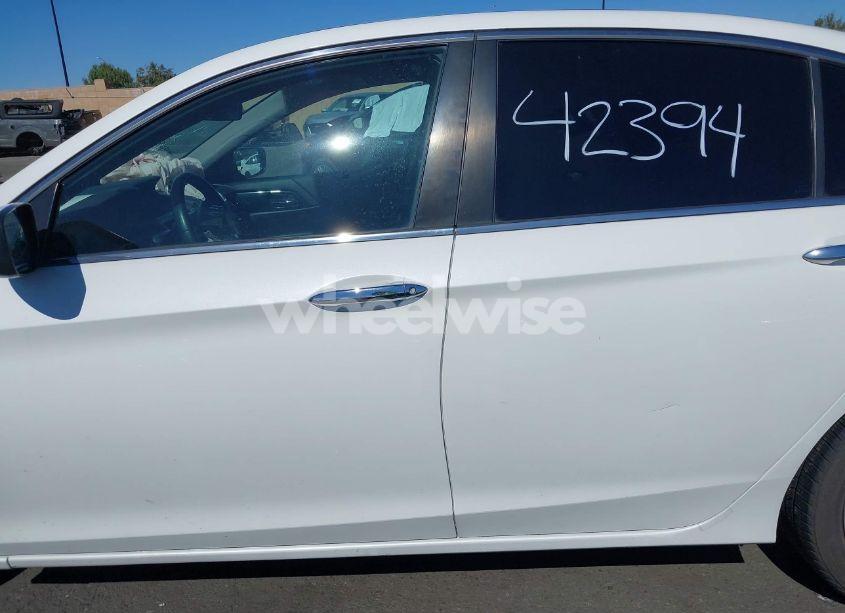 Photo 15 of 2015 Honda Accord SPORT (VIN 1HGCR2F5XFA022769)