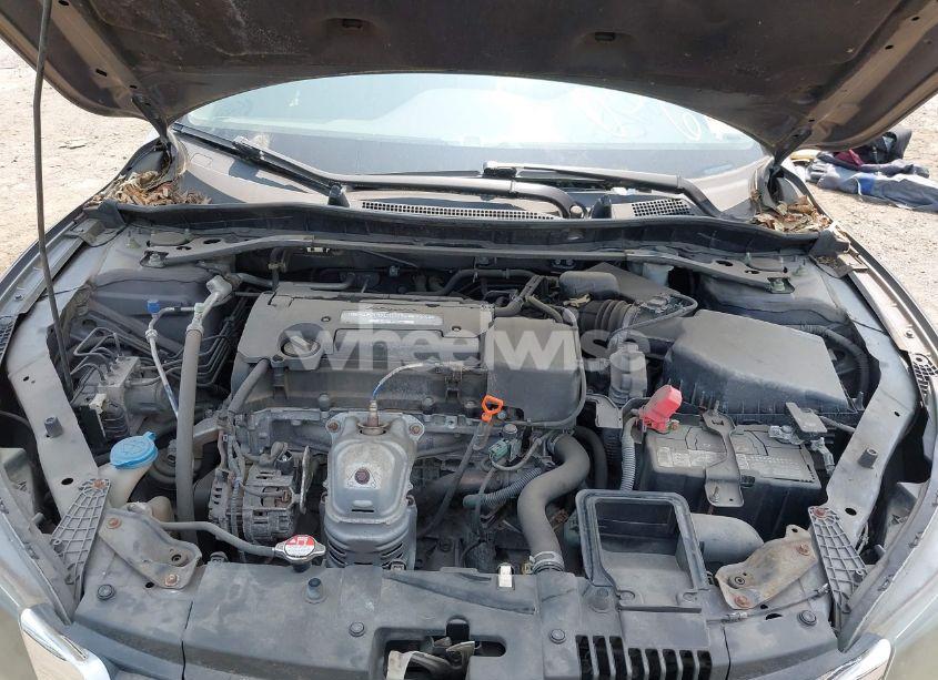 Photo 10 of 2015 Honda Accord SPORT (VIN 1HGCR2F5XFA055660)