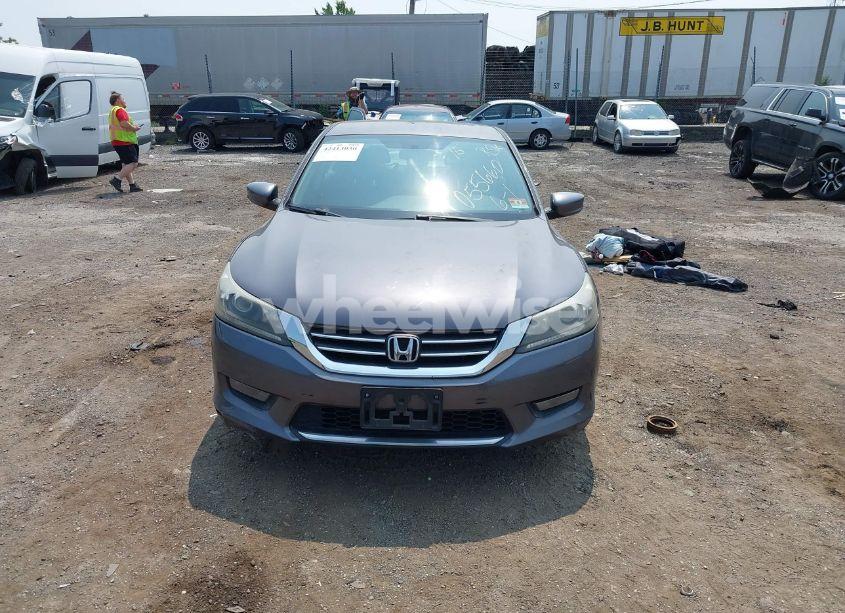 Photo 11 of 2015 Honda Accord SPORT (VIN 1HGCR2F5XFA055660)