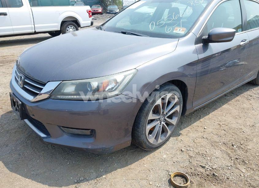 Photo 6 of 2015 Honda Accord SPORT (VIN 1HGCR2F5XFA055660)