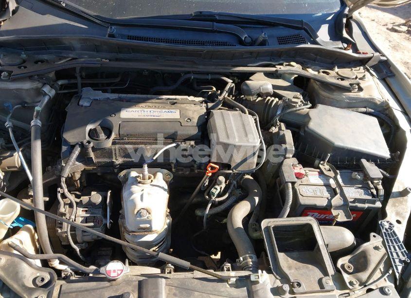 Photo 10 of 2015 Honda Accord SPORT (VIN 1HGCR2F5XFA094569)