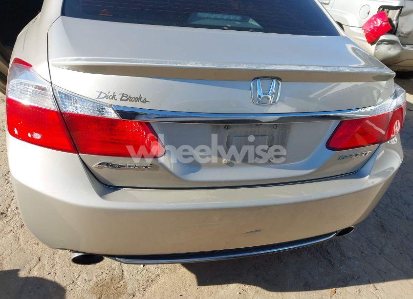Photo 17 of 2015 Honda Accord SPORT (VIN 1HGCR2F5XFA094569)