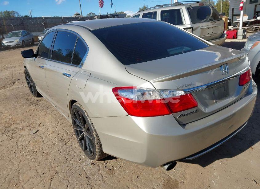 Photo 3 of 2015 Honda Accord SPORT (VIN 1HGCR2F5XFA094569)