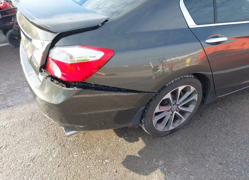 Photo 17 of 2015 Honda Accord SPORT (VIN 1HGCR2F5XFA098041)