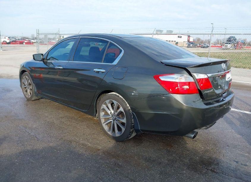 Photo 3 of 2015 Honda Accord SPORT (VIN 1HGCR2F5XFA098041)